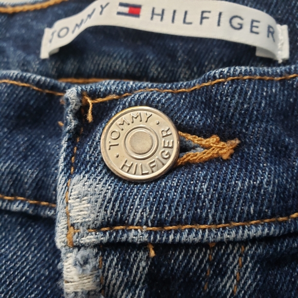 Tommy Hilfiger Uniquely Distressed Denim Shorts - Picture 10 of 10